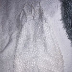 ASTR The Label White Elegant Dress